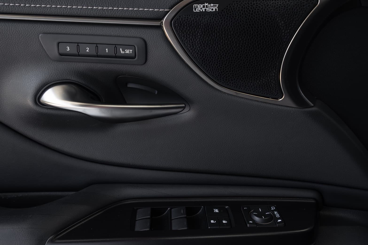 2018 Lexus ES 300h旗艦版