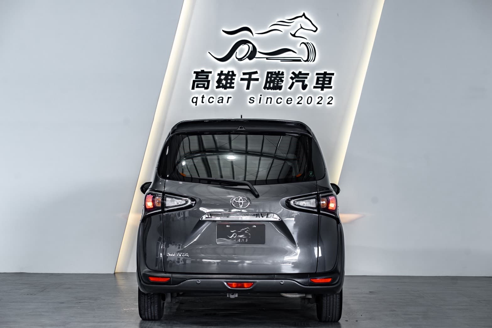 2020 Toyota Sienta 5人座豪華+