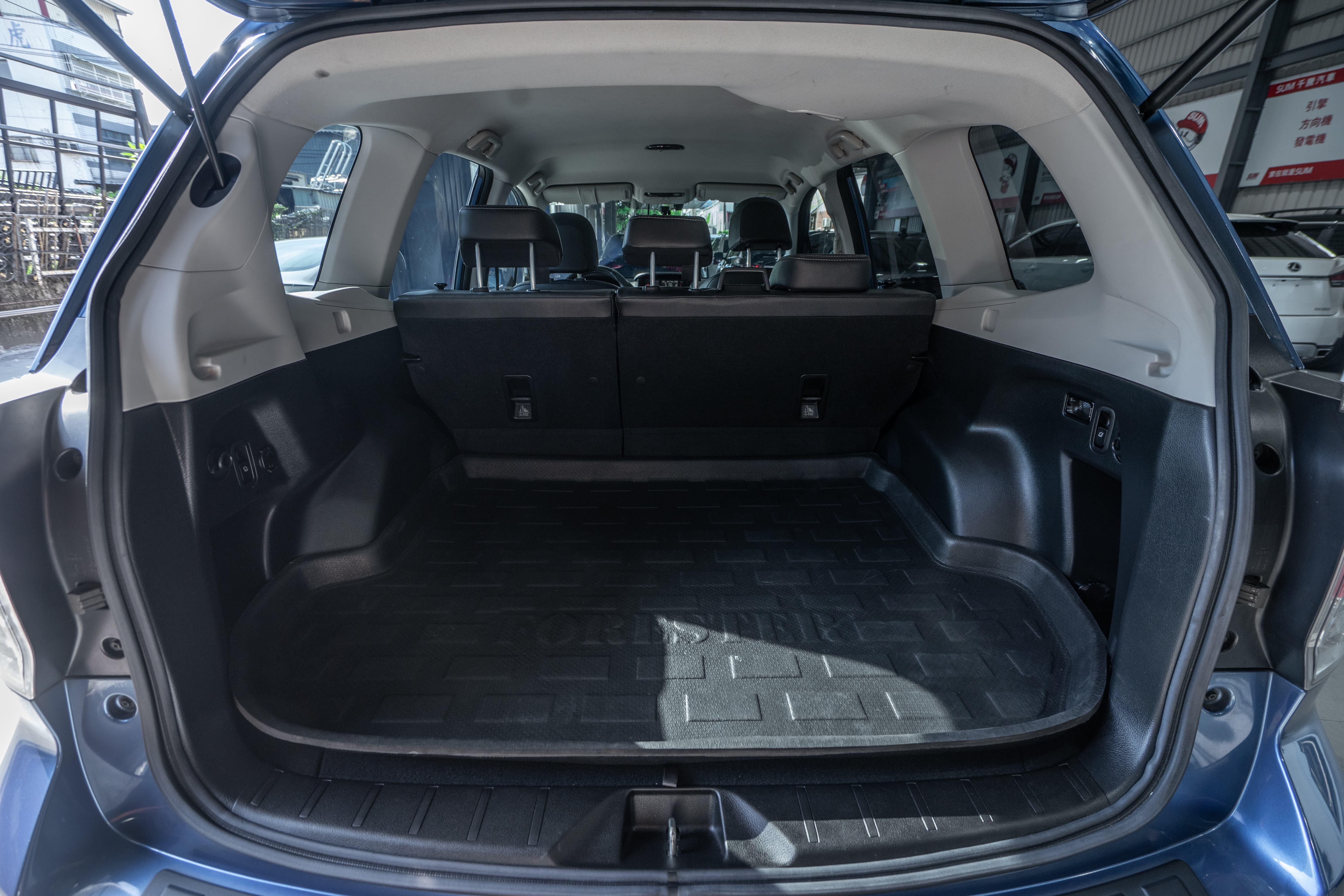2017年 SUBARU Forester XT
