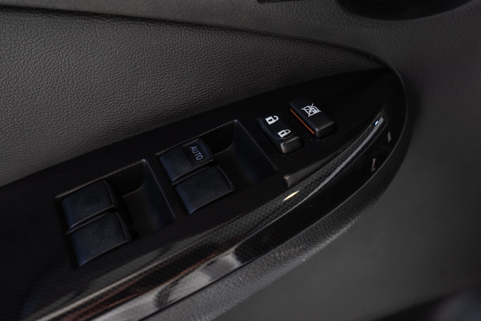 2013 TOYOTA ALTIS E版