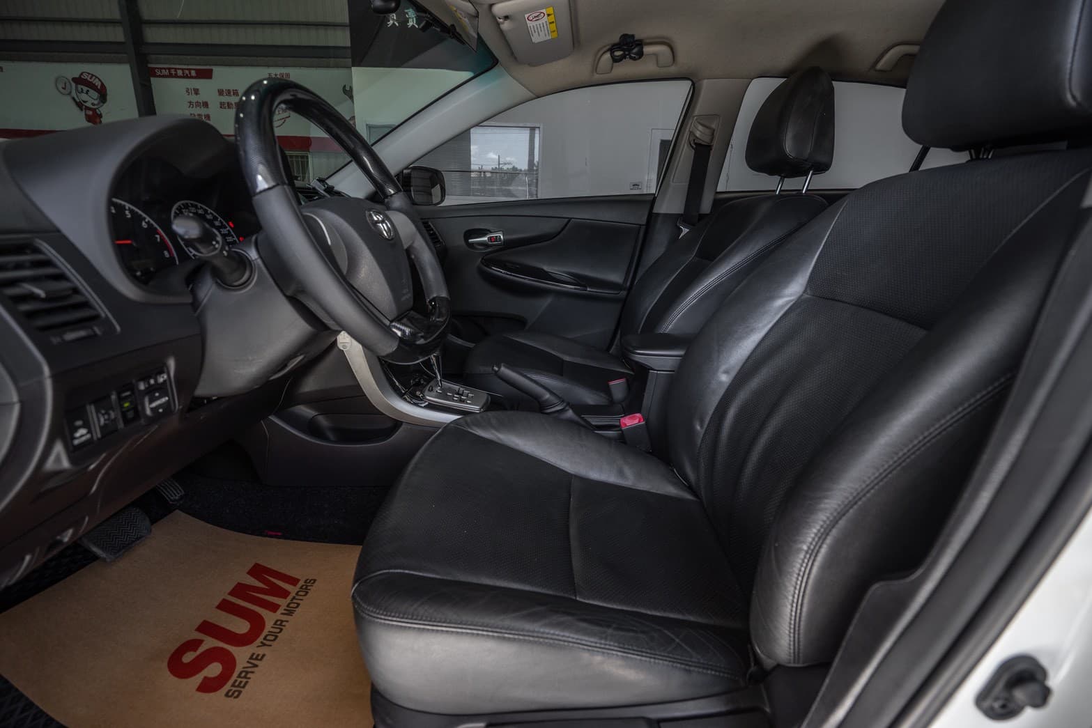 2013 TOYOTA ALTIS E版