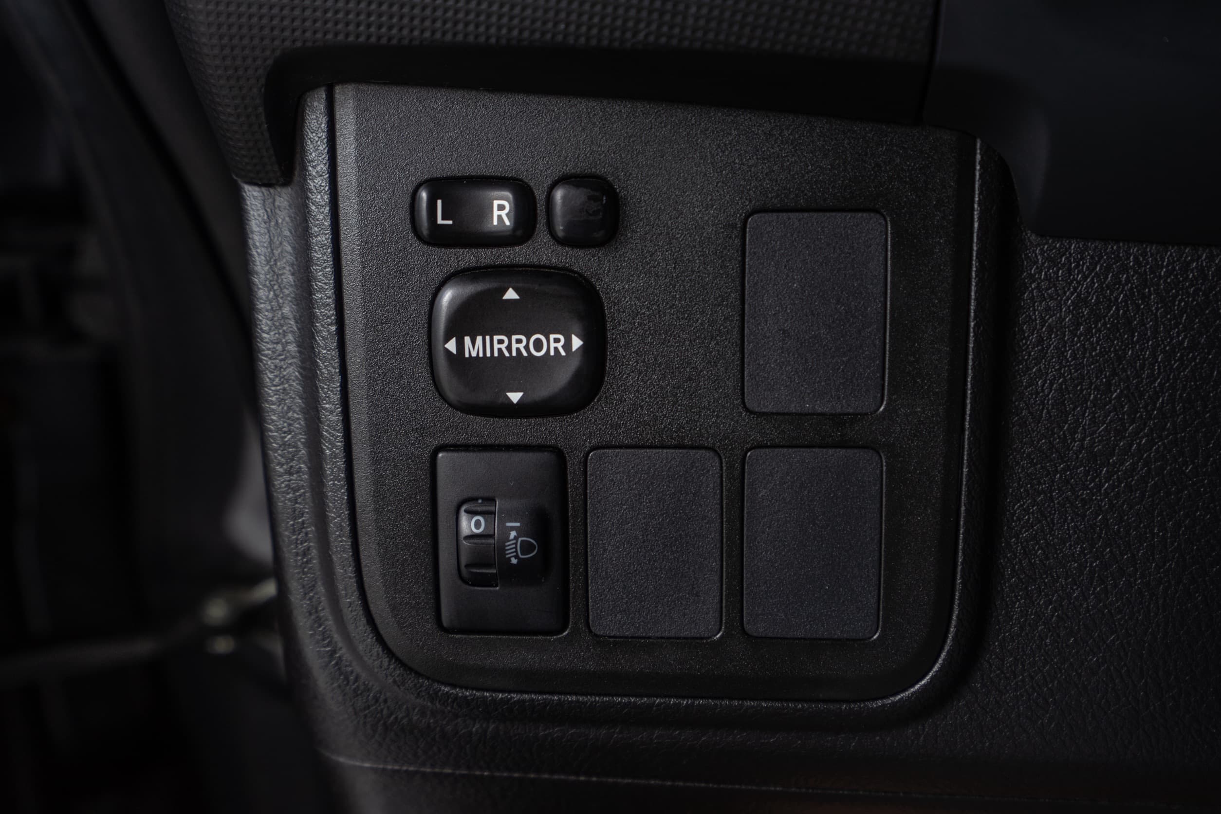 2015年 Toyota Wish 經典版