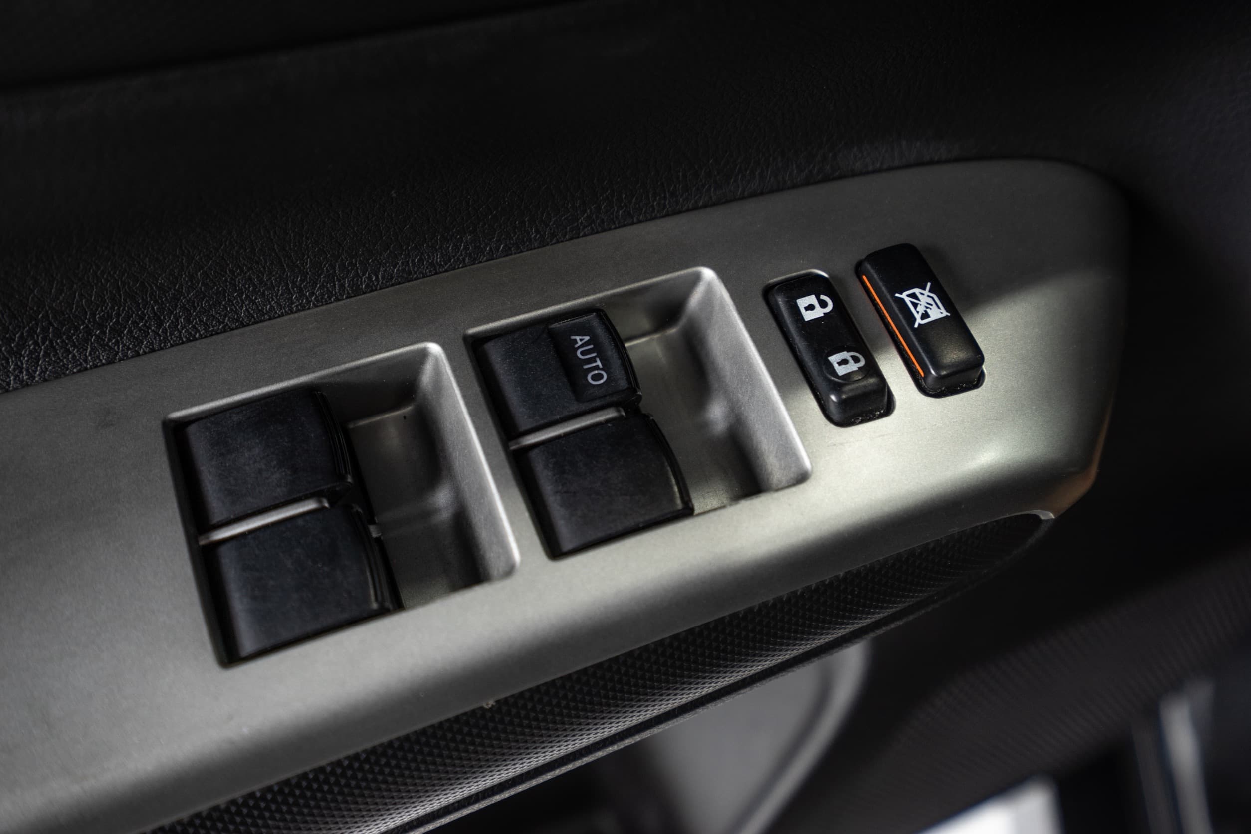 2015年 Toyota Wish 經典版
