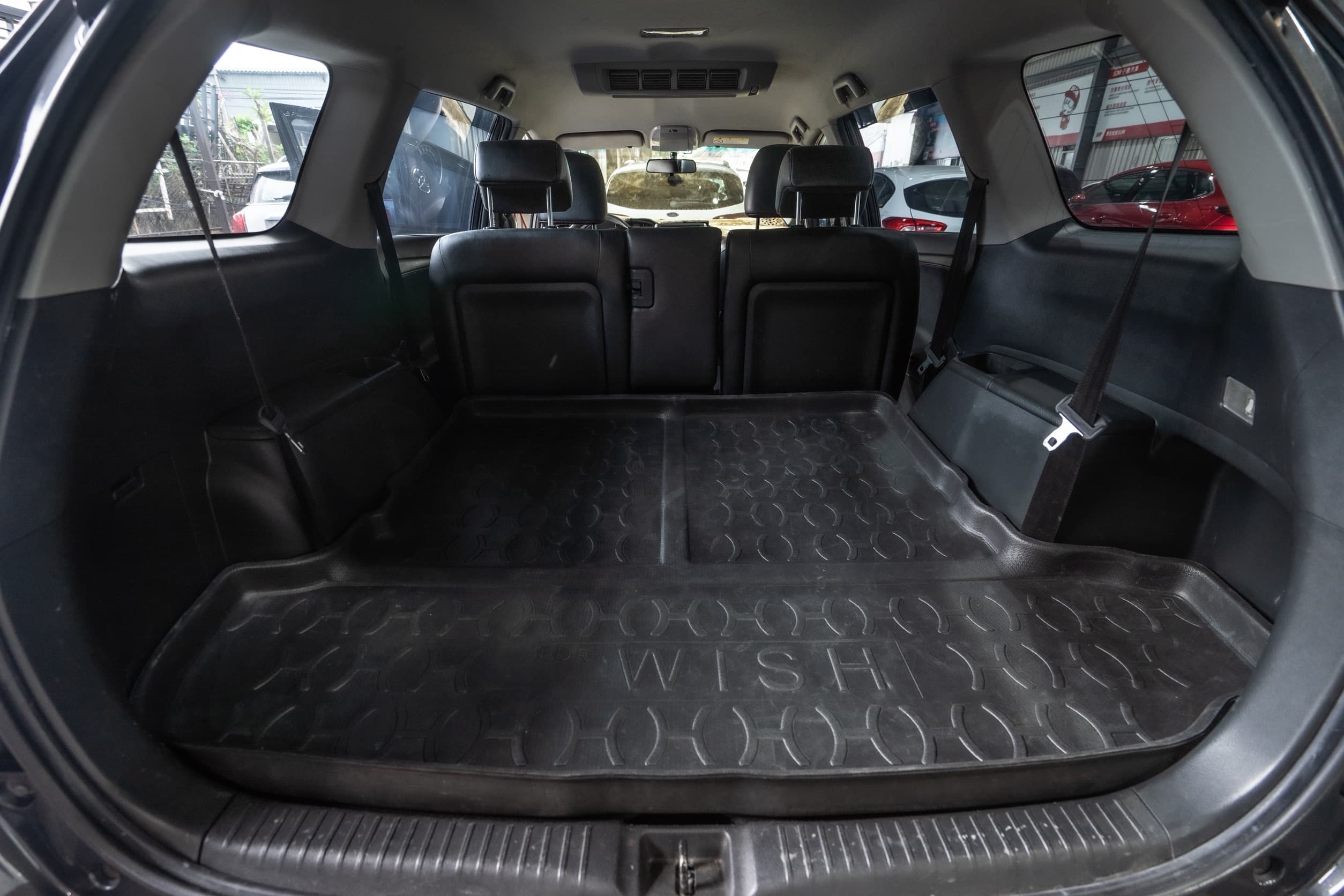 2015年 Toyota Wish 經典版