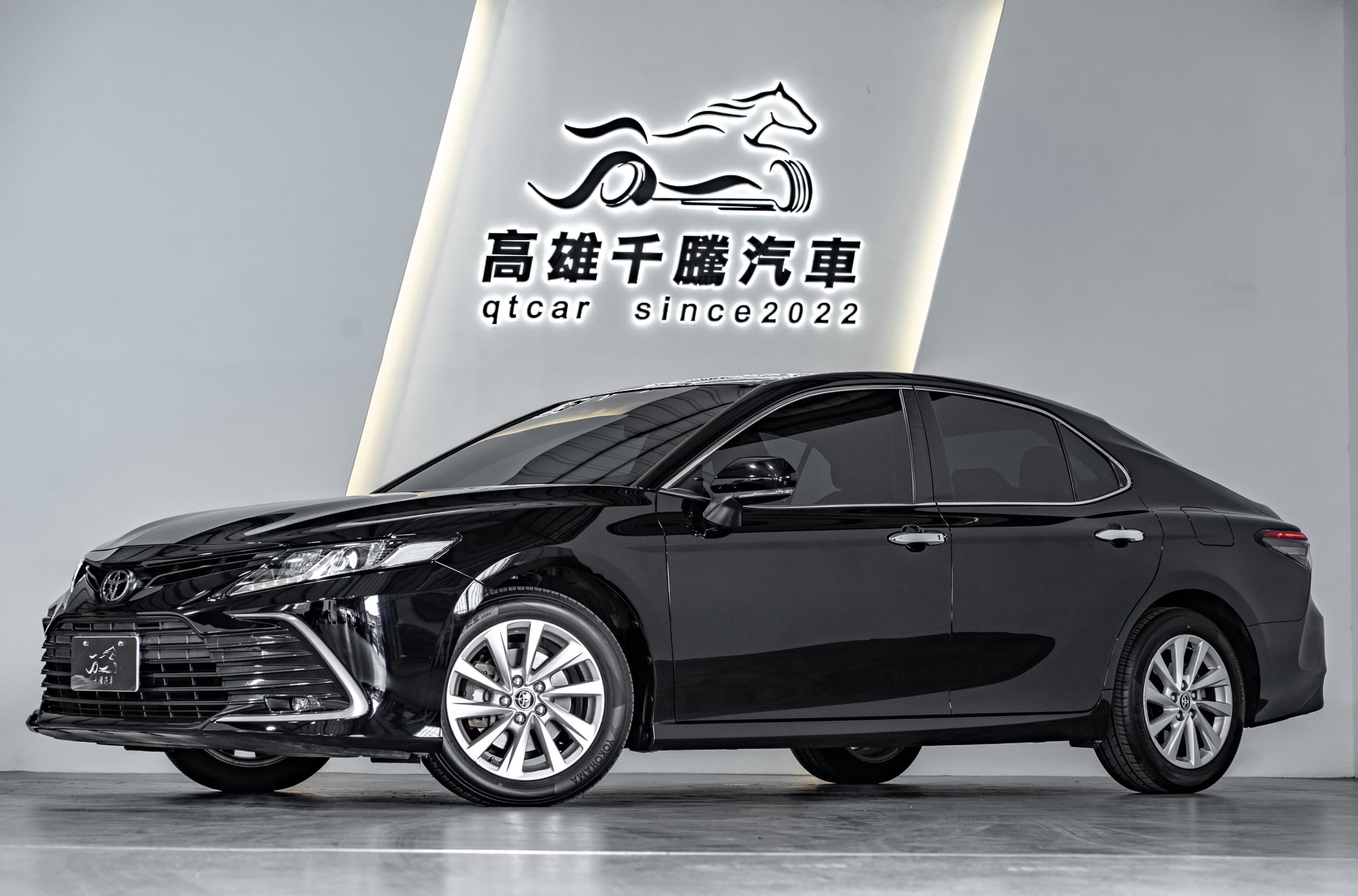2022 Toyota Camry汽油尊爵版