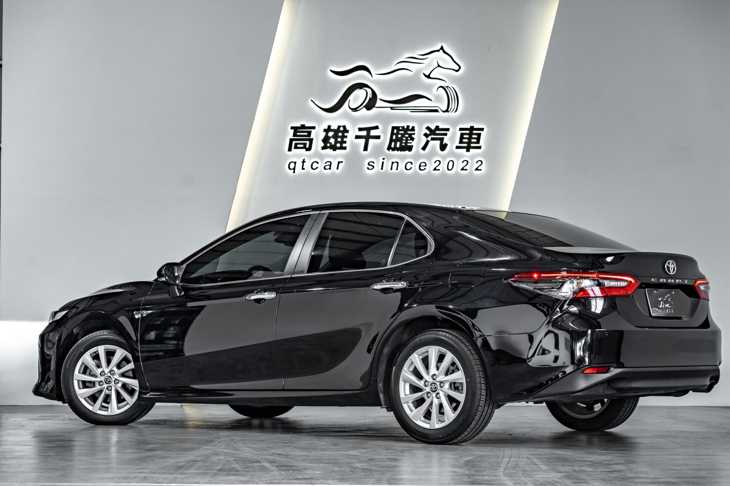 2022 Toyota Camry汽油尊爵版