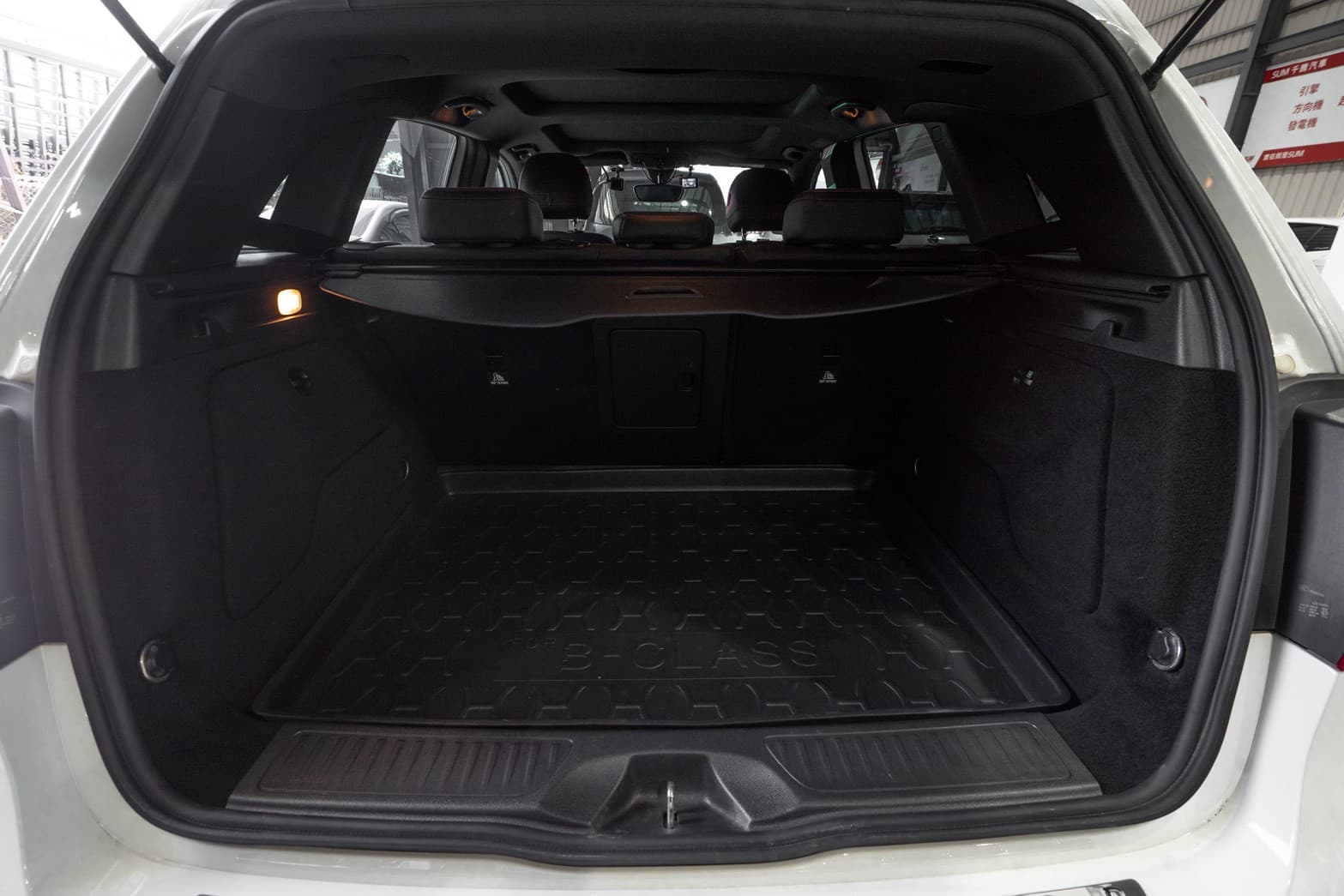 2016 Benz B200 1.6 AMG