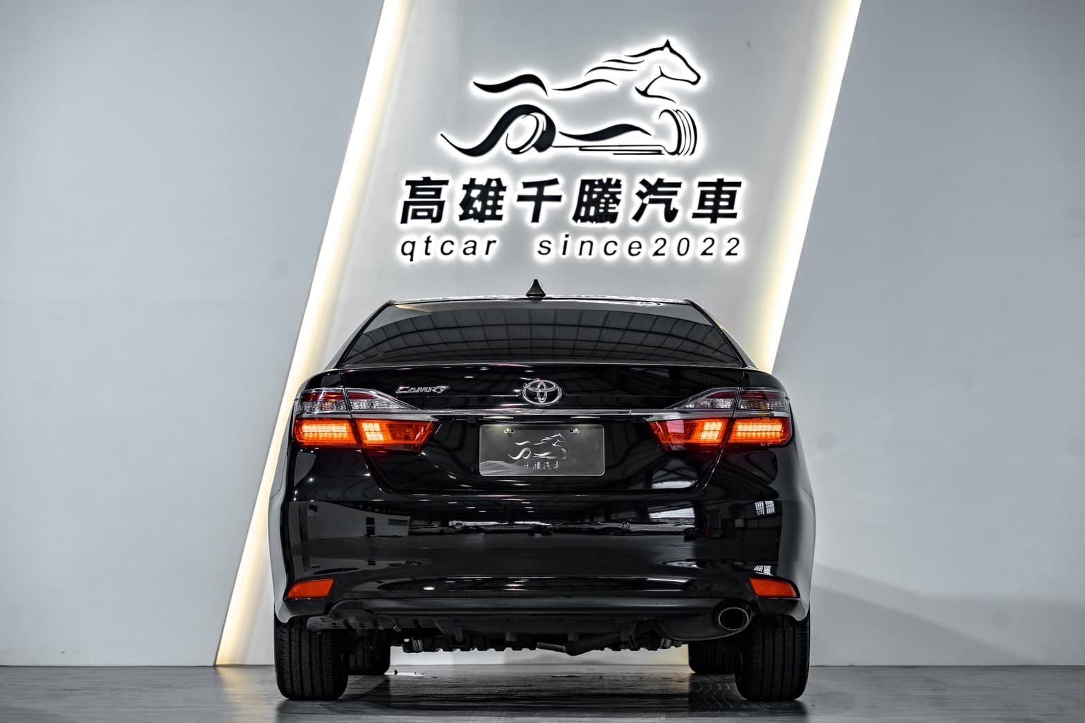 2016 Toyota Camry 尊爵版