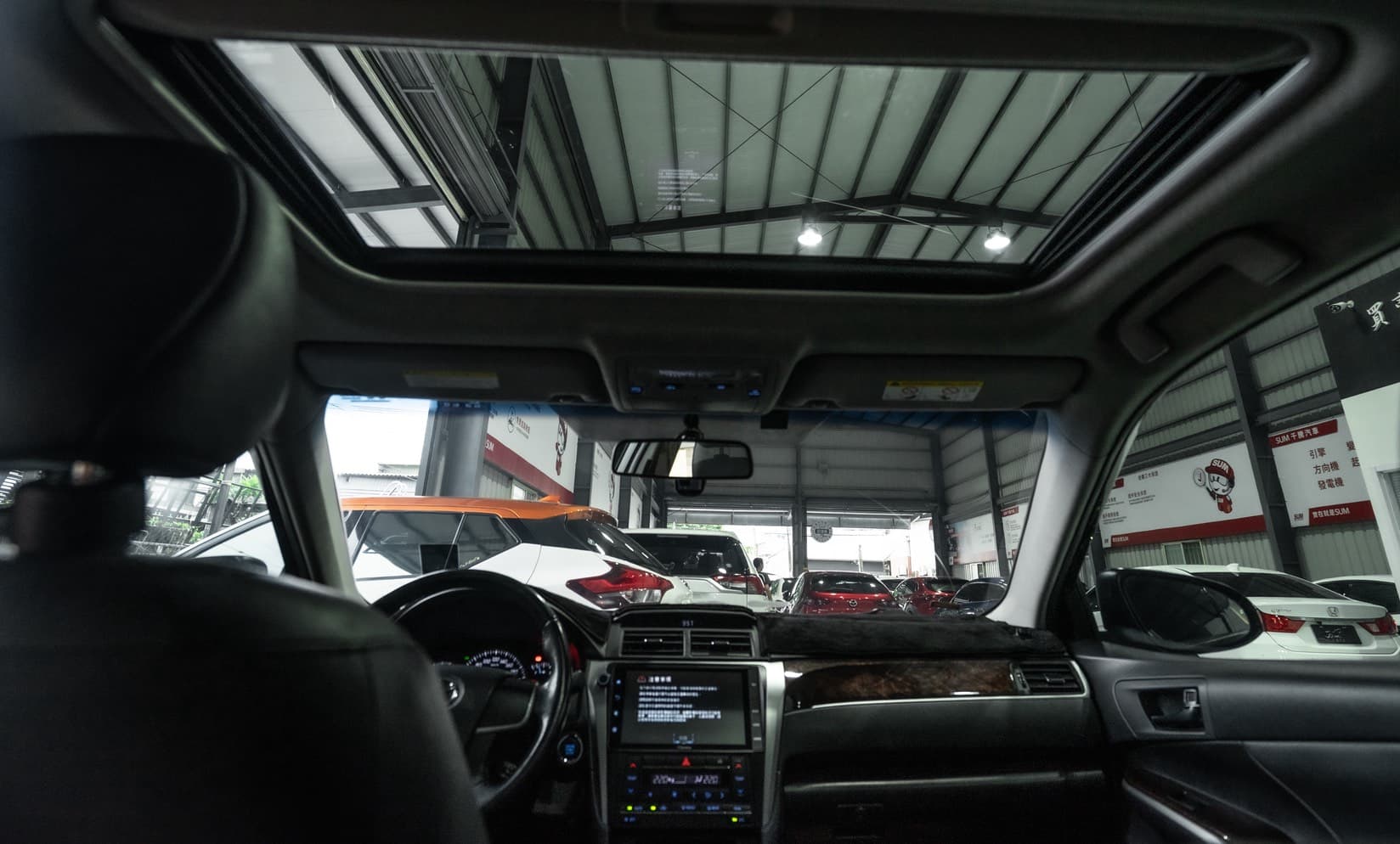 2016 Toyota Camry 尊爵版