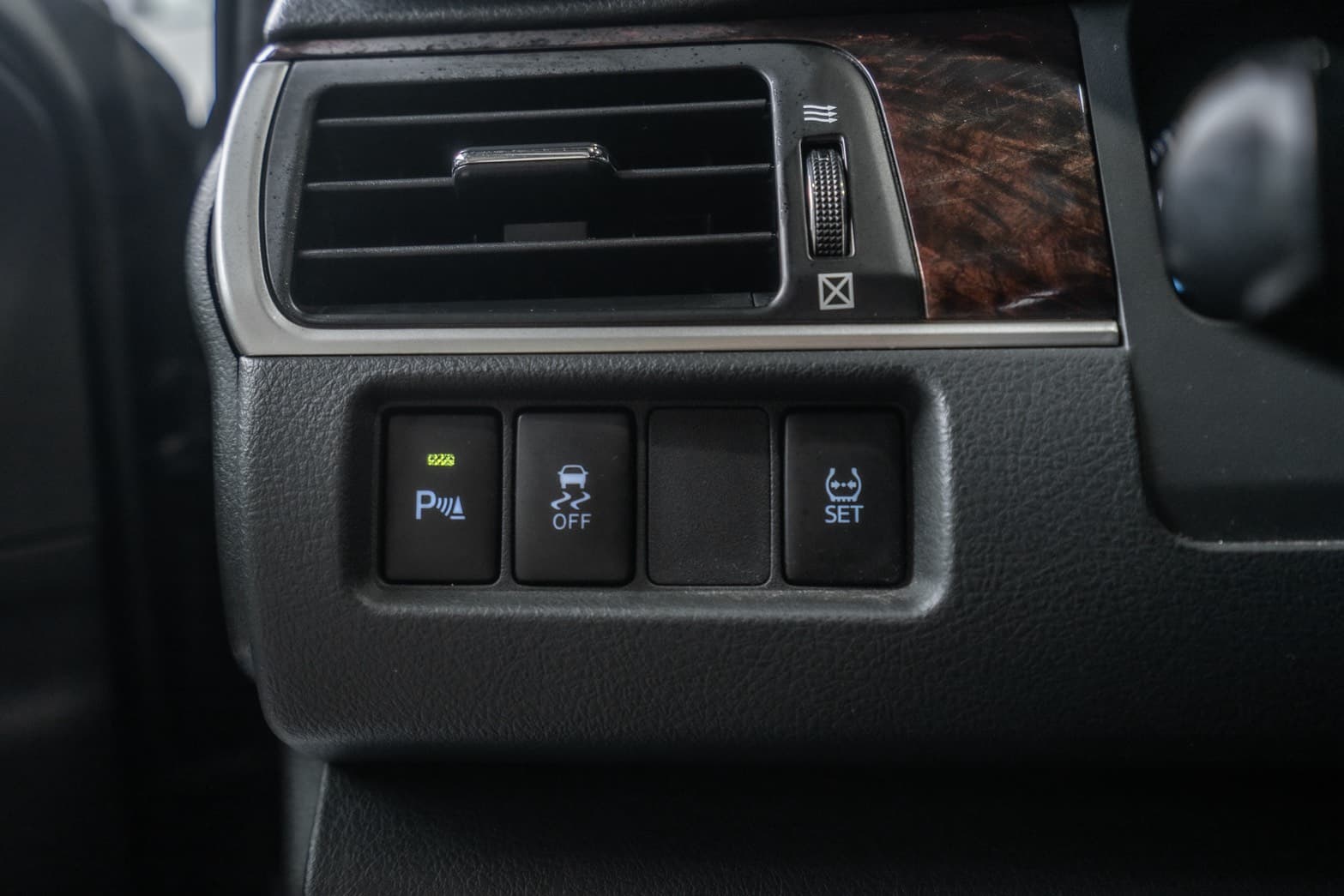 2016 Toyota Camry 尊爵版