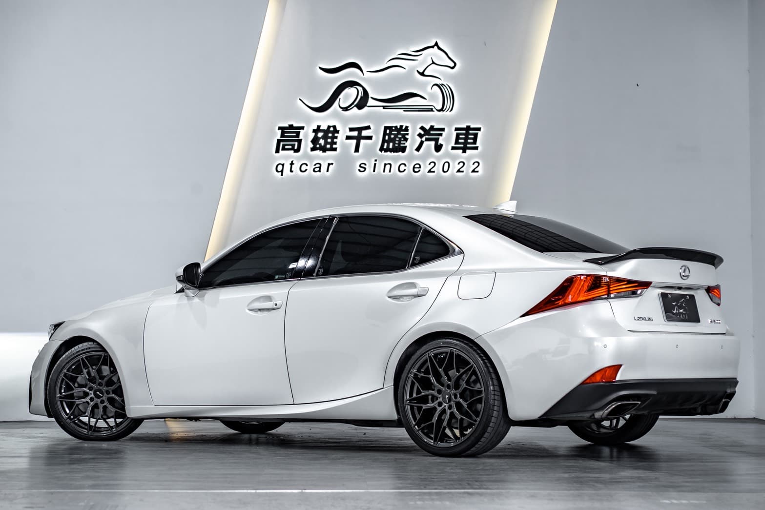 2019年 LEXUS IS300頂級版