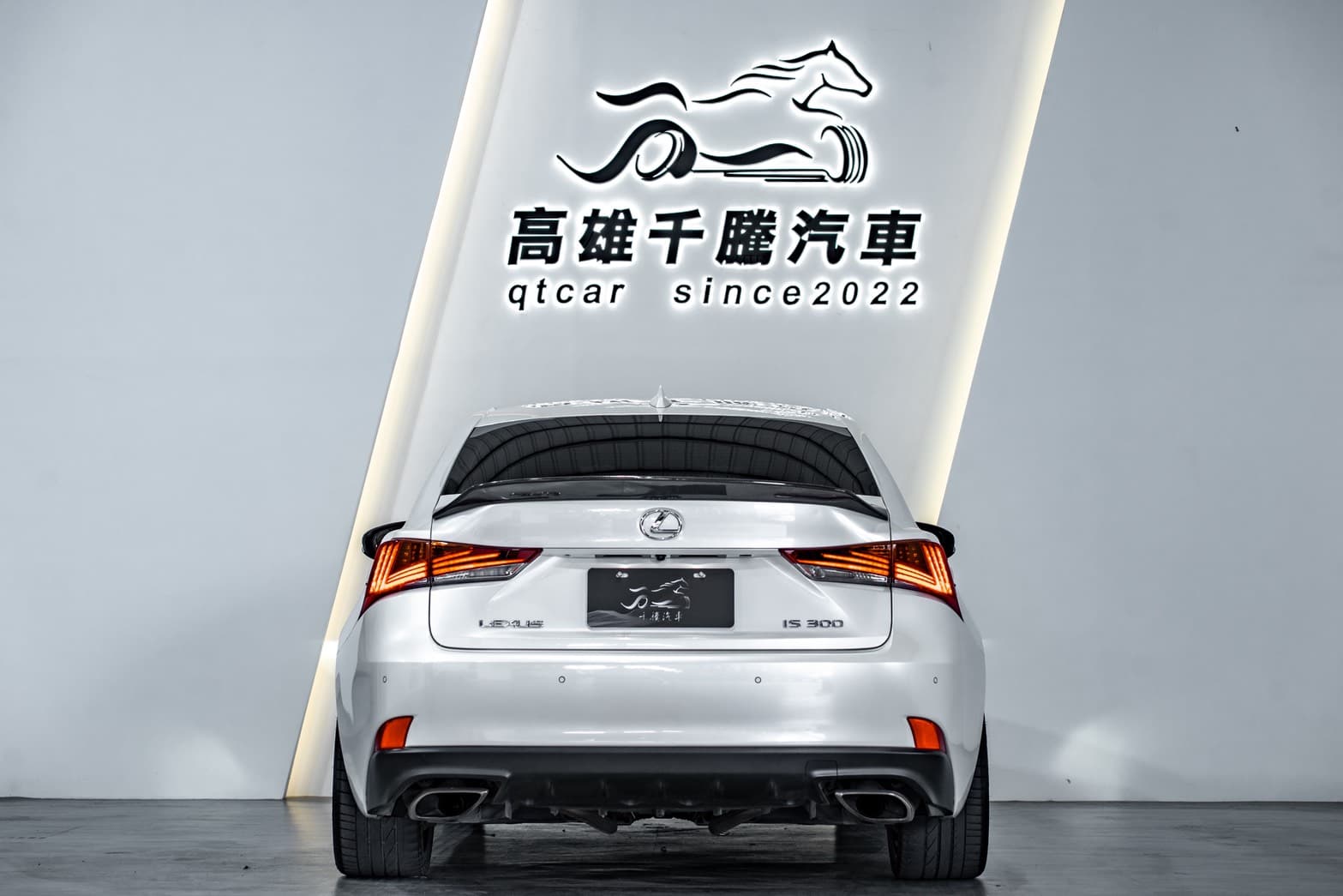 2019年 LEXUS IS300頂級版