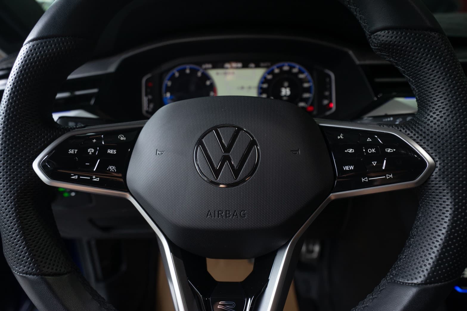 2023年 VW Arteon SB 430 R-Line Performance