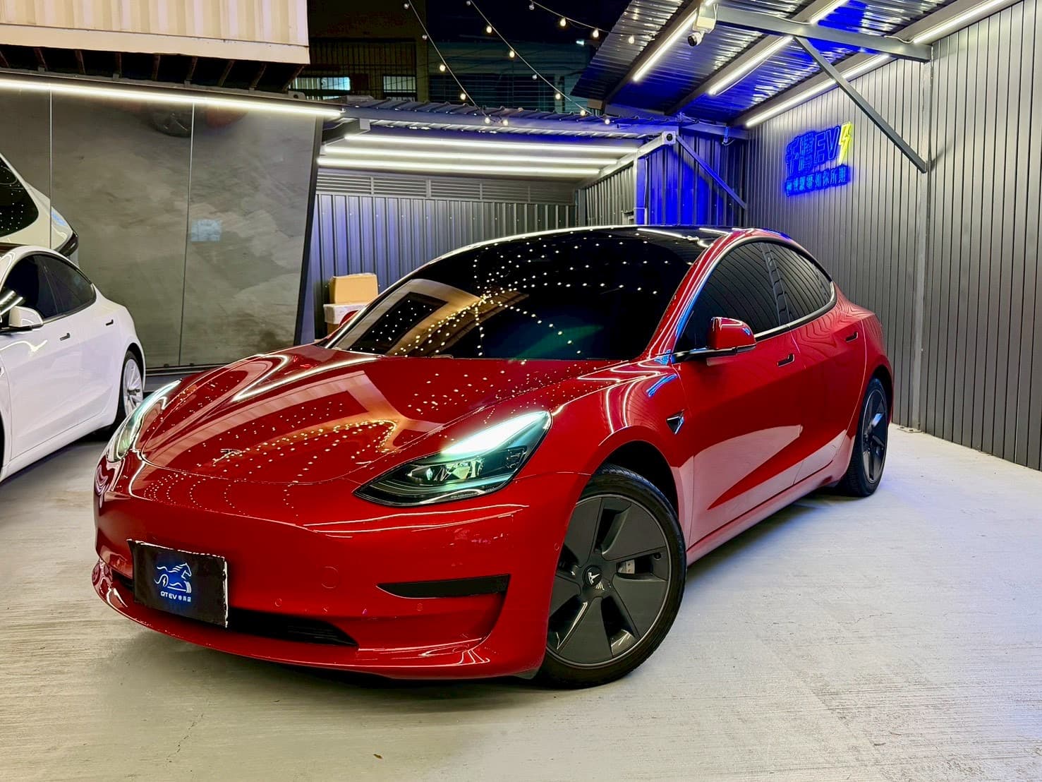 2021年 Tesla Model 3 SR AP CCS2