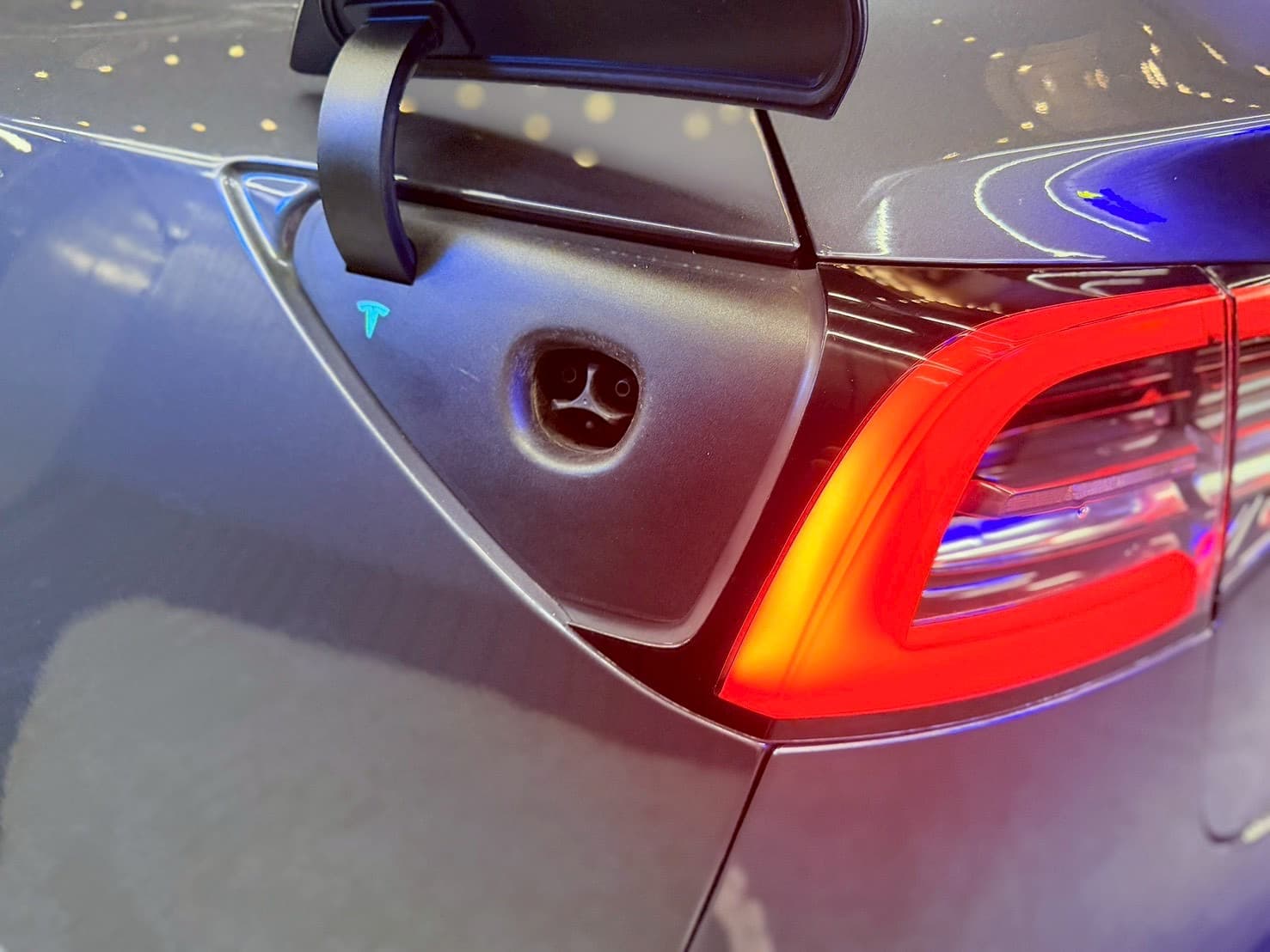 2021年 Tesla Model 3 SR AP TPC