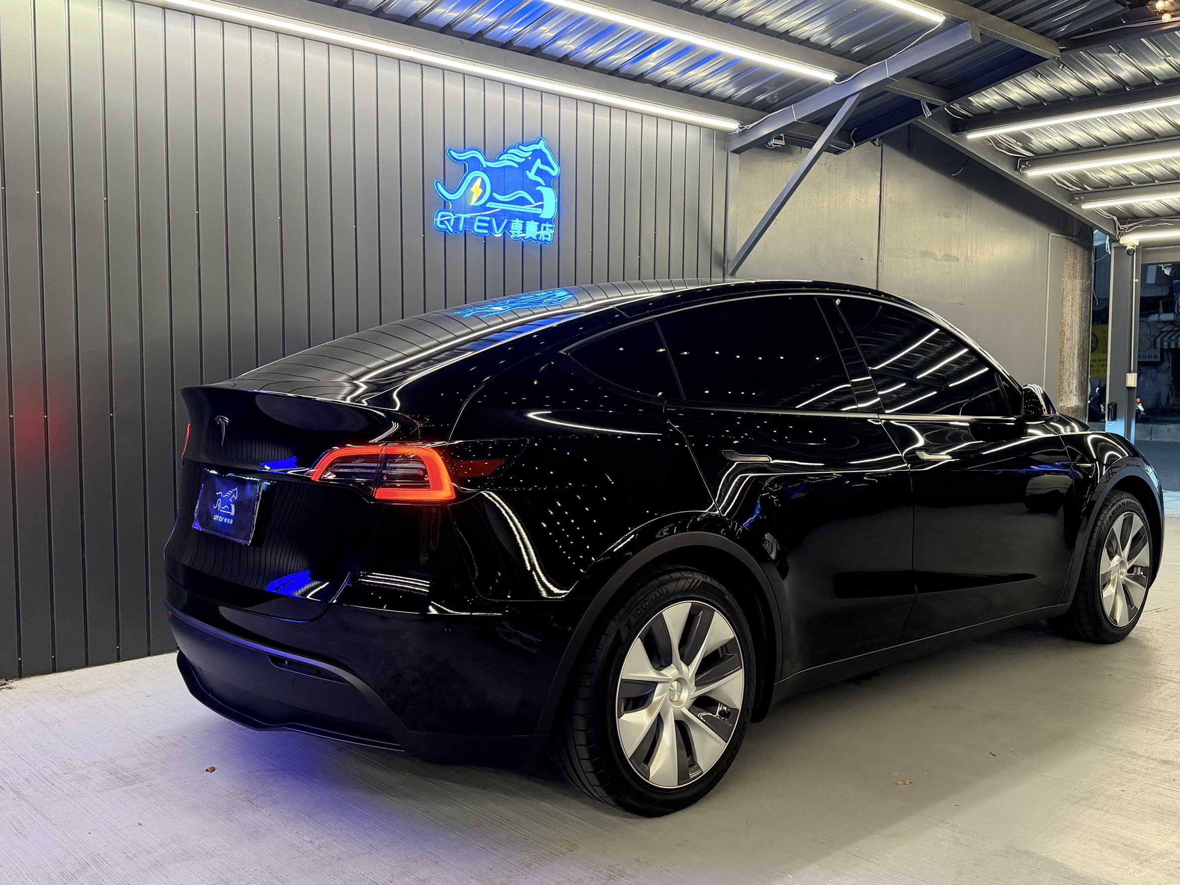 2024年 Tesla Model  Y  RWD  EAP  HW4.0