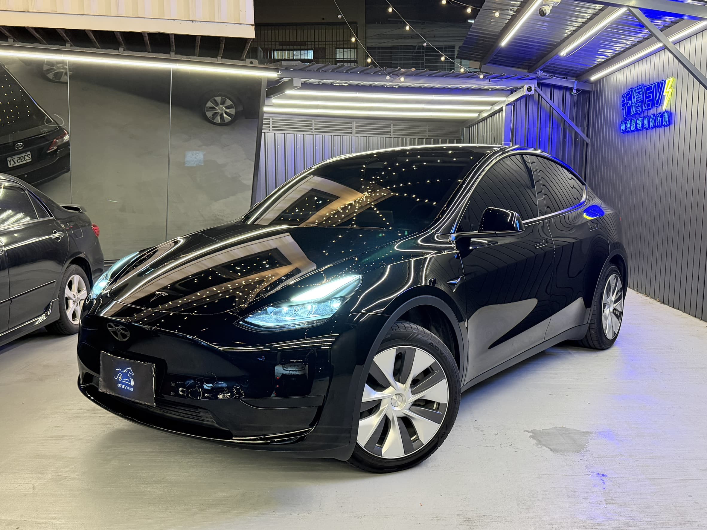 2024年 Tesla Model  Y  RWD  EAP  HW4.0