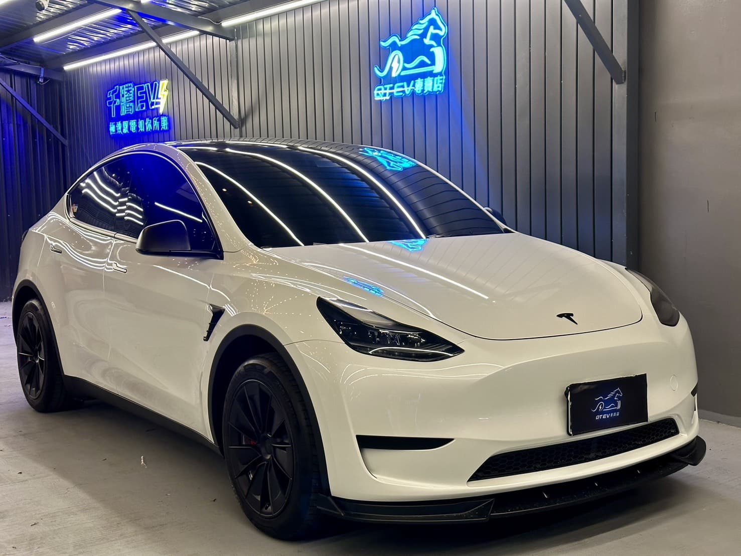2024年 Tesla Model Y RWD