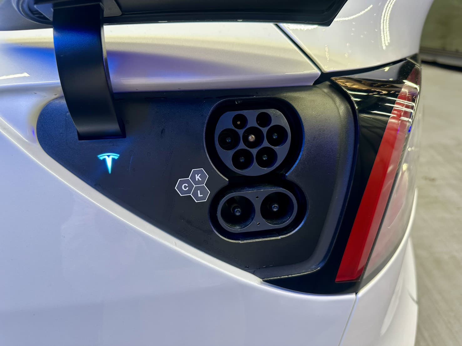 2024年 Tesla Model  Y  RWD